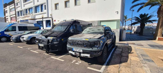 Local Police Arrecife, Lanzarote Ford Ranger double cab and VW Carrier