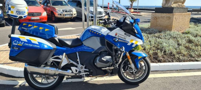 Local Police Arrecife, Lanzarote BMW 1250 RT motorcycle