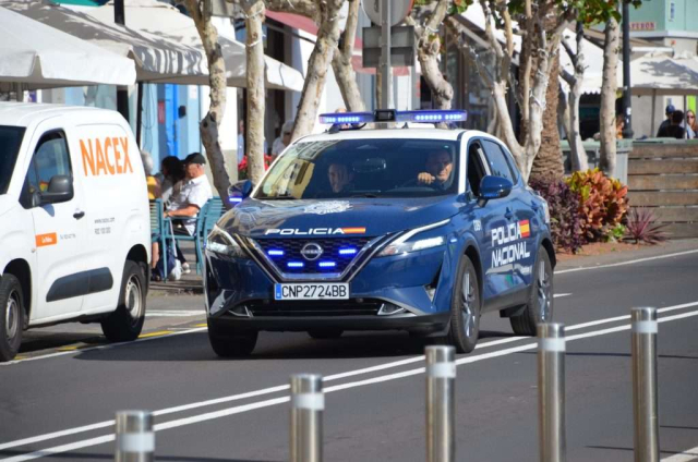 Spanish National Police Nissan SUV patrol car