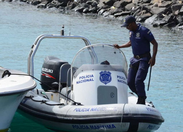 Click to see photos of Police in Cape Verde